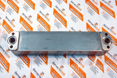 2892304 Теплообменник масляный Маслоохладитель Радиатор охлаждения масла COOLER OIL Cummins  ISX, QSX15 Взаимозаменяемые номера:  4965870, 4059460, 4059252, 3680595